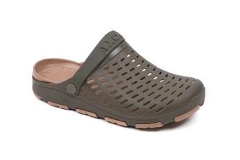 Fox Kahki Clogs